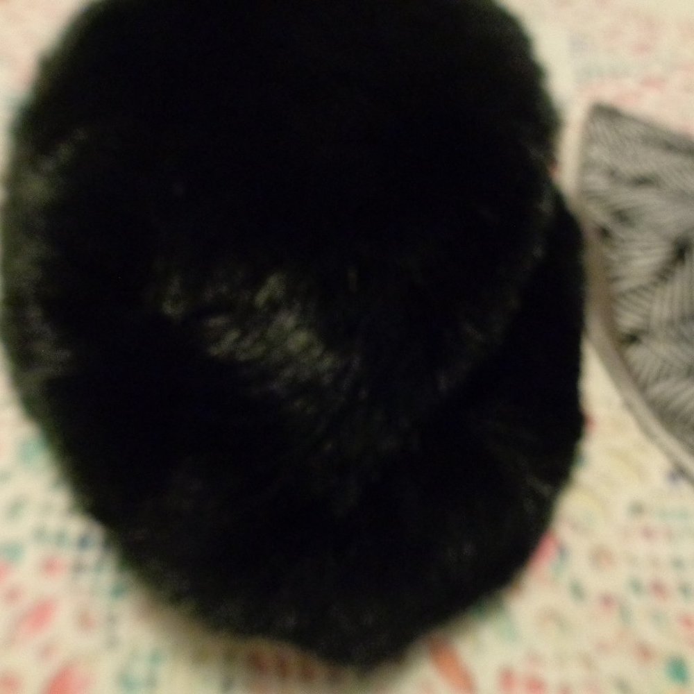 FAUX FUR HAT & PRETTY SUNHAT 2 - Picture 4 of 6